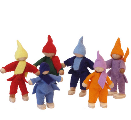 Magic Wood Felt Family of 6