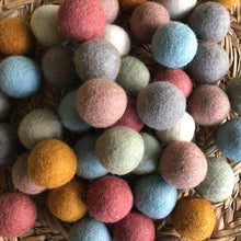 Load image into Gallery viewer, 3.5cm wool felt balls ~ 7 individual earthy tones ~ fair trade