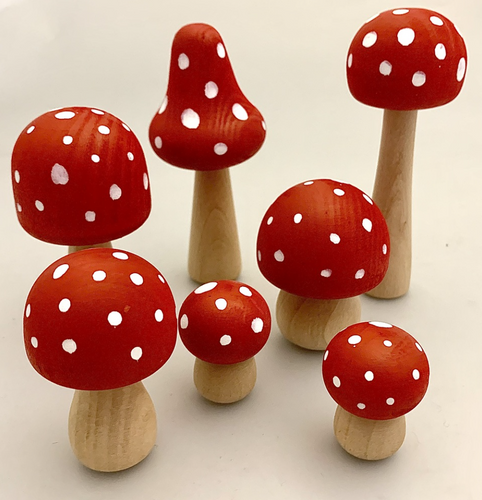 Mushrooms Red/White Dots ~ 7pieces